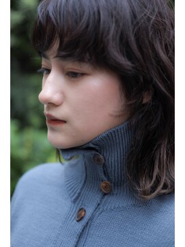 オーオ シカシカ(OOO YY) ミディアムパーマ