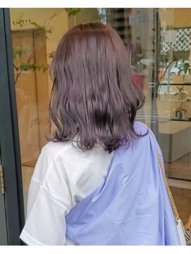 ヘアーアイスカルテット(HAIR ICI QUARTET) グレージュ ブリーチ 色落ちはミルクティベージュ ボブ