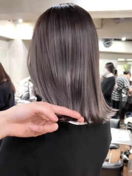 サイン 表参道(SIGN) グレージュカラー/ベージュカラー/ハイライト/白髪ぼかし/表参道