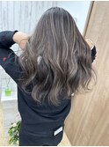 ナチュラルコントラストホワイトベージュハイライト