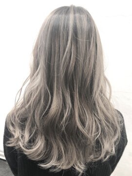 ココ 本八幡(KOKO) #黒髪#小顔#クラゲヘアー#オリーブグレー#ココアベージュ#美髪