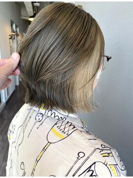 キティン 吉祥寺(kitin) 《kitin吉祥寺》　オリーブ　ベージュ　インナーカラー　ボブ