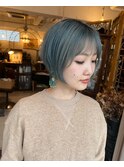 ショート ミニボブ 水色 ペールブルー