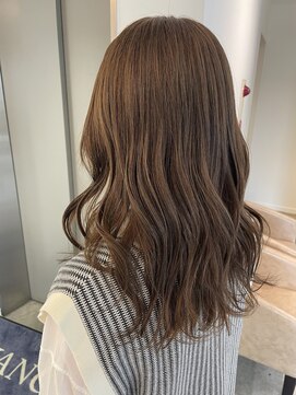 アヴァンスアンス 広島袋町店(AVANCE.ens) ベージュカラー