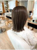 赤みおさえ　オリーブベージュカラー