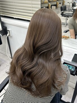 アマトウキョウ アユンチェ(AMA TOKYO×AYUNCHE) アッシュブラウン  チョコブラウン  透明感カラー