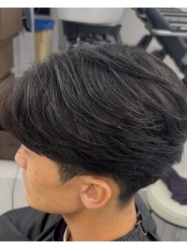 エクシア 名古屋店(EXCIA) 曲がる縮毛矯正で作るセンターパート