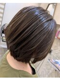 カーキアッシュ