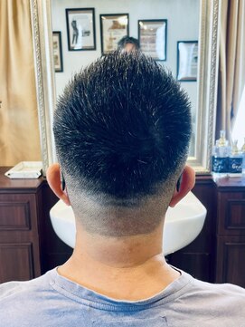 グレイスフルバーバーロンドン 大宮店(Graceful Barber London) 【50代 男性】ロンドン刈り上げショート（大宮/バーバー）