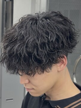 オーバル ジングウマエ(OVARL jingumae) 縦落ち波巻きミックスメンズパーマ