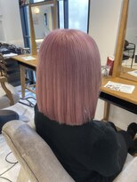 ラビスモア(Lovis moa)&nbsp;ミディアムヘア/暗めカラー/デザインカラー/フェイスフレミング