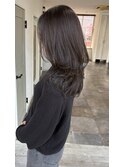 レイヤーカット × グレージュ