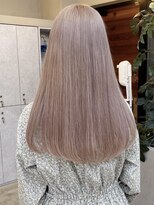 アム(am)&nbsp;大人シアーベージュミニウルフボブミディアムレイヤー