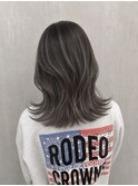 くびれシルエット×コントラスト微細ハイライト