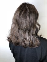 ジーナ(XENA)&nbsp;プラチナグレーハイライト