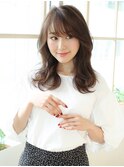 《AFLOATディル 井上紗矢香》大人可愛いくびれレイヤー
