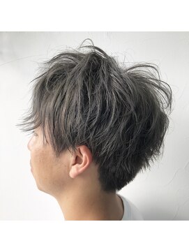 テクライズ 豊橋店(TECHRISE) メンズ×マッシュ×ハイトーン×グレージュ