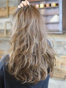 ルーベル (RuBell) トレンドカラーにウェーブ☆