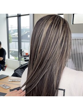 ストゥー(StueW.) ハイライト54【倉敷】【岡山】【バレイヤージュ】