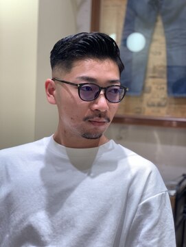 フォーコーナーズカットショップフェイビーズ 名古屋西(FourCornersCutShop favey's) フェード　メンズ　メンズカット　スキンフェード