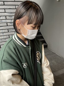 ロティー(loty) 【hono】こなれヘアホワイトベージュのインナーハイライト×ボブ