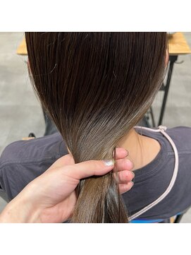 ミューズ(Meuz) カーキグレージュ×ロブ