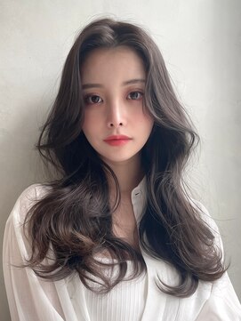 ジーナ 千葉(Zina) 網紅/中韓くびれレイヤー/センターパート/黒髪/髪質改善