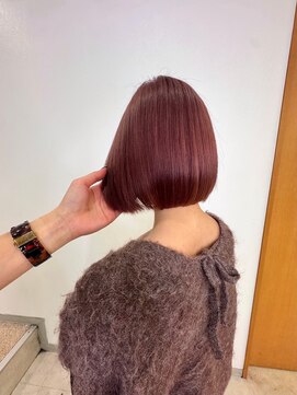 アイズ 渋沢(AIZU) 前頭ブリーチ　ピンクカラー　派手髪　韓国風