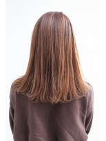 レコルト(recolto)&nbsp;毛先の動きが可愛いセミロングスタイル