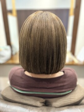 アースベージュ