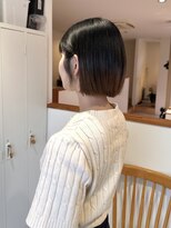 スリー(THREE)&nbsp;切りっぱなしボブ