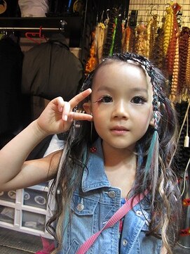 トリックストア(TRICK STORE) キッズダンサーヘアースタイル♪コーンロウ&エクステ