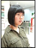 メタ(META) SEVENTEENのモデルヘアー(ミディアムレイヤーボブ)