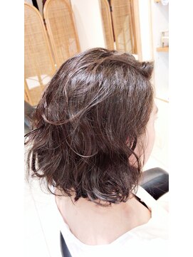 アウラニヘアーリゾート(AULANI Hair Resort) 夏にぴったり大人パーマ[日野/日野駅/豊田/八王子/立川]