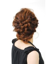 ゲッカビジン(GEKKABIJIN)&nbsp;ねじり編み込みルーズアップ《ヘアセット&着付 GEKKABIJIN》