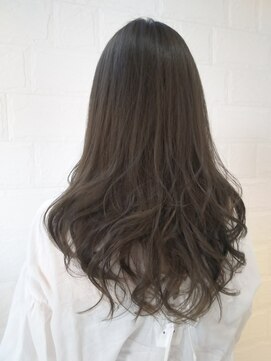 イーチ ヘアーアンドトータルビューティ(each hair&total beauty) スケルトンロング★担当　相川美緒
