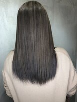 テテ(TETE) 暗めアッシュ 長堀橋×心斎橋