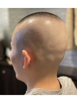 エグゼグティブクラブ 麻布十番(EXECUTIVE CLUB) 剃髪おしゃれボウズ