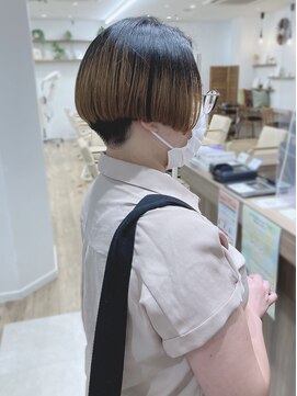 モリオフロムロンドン 松戸店(Morio from London) 【松戸 岩口】切りっぱなし刈り上げハンサムショート