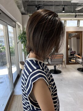 アドア 横浜(ADORE) 【ADORE横浜】切りっぱなしボブ×オリーブグレー