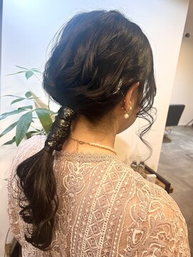 スリー(three) ヘアセット　ヘアアレンジ　金箔アレンジ