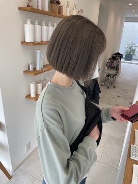 プリュム(Plume) ハイトーンミニボブ