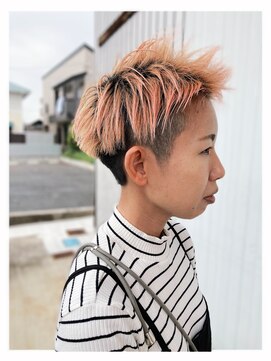 ナナシ(NaNaShi) 刈り上げショート