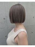 ボブとくすみベージュ