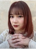 春っぽいピンクカラーにたっぷり顔周りレイヤー