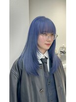 エトワール(ETOILE)&nbsp;神戸三ノ宮ネイビーブルーレイヤーカットハイトーンブリーチ