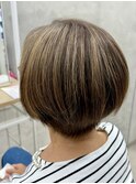 白髪ぼかしハイライトブリーチミルクティーベージュ