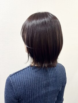 ベルポ(Bellpo) 毛先軽やか外ハネミディアム/オーガニックカラー