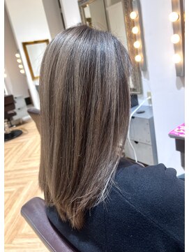 コワファースト  させぼ五番街店(COIFF1RST) ミルクティーベージュ×バレイヤージュ