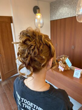 ノット 成田公津の杜(Knot) 黒髪/オリーブグレー/小顔/ココアベージュ/成田公津の杜駅